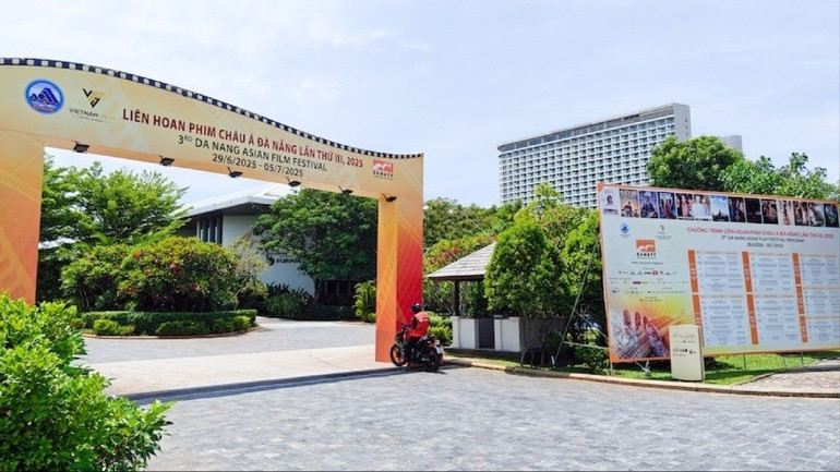 Chương trình khai mạc, thảm đỏ sẽ diễn ra tối ngày 29/6 tại Cung Hội nghị Quốc tế Ariyana Đà Nẵng. (Ảnh: ANH ĐÀO) cung-hn-1554.jpg