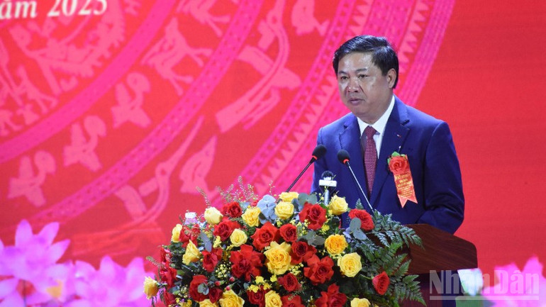 Phó Bí thư Thành ủy, Chủ tịch Ủy ban nhân dân thành phố Đà Nẵng Lương Nguyễn Minh Triết phát biểu tại buổi lễ. (Ảnh: ANH ĐÀO) ndo_br_3-7842.jpg