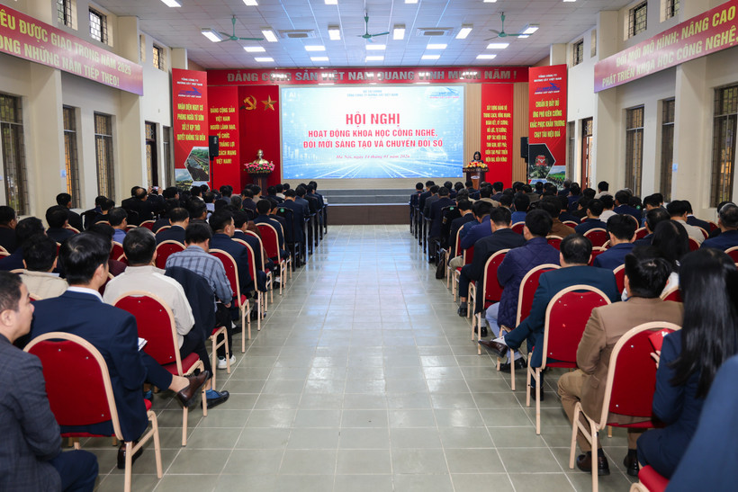 Toàn cảnh Hội nghị.