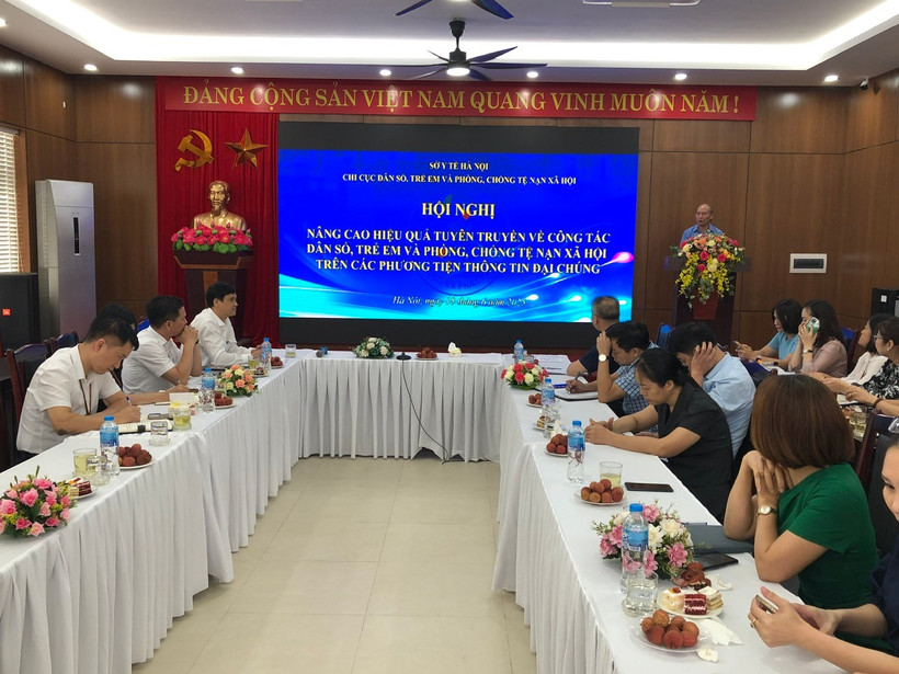 Hội nghị nâng cao hiệu quả tuyên truyền về công tác dân số, trẻ em và phòng chống tệ nạn xã hội trên các phương tiện thông tin đại chúng.