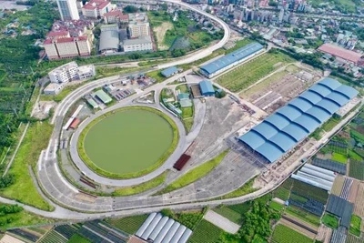 Depot của tuyến đường sắt đô thị Nhổn - ga Hà Nội (tại Nhổn) bố trí được khoảng 100 xe khách 45 chỗ. (Ảnh: ND)