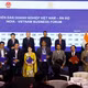 Tổng Bí thư, Chủ tịch nước Tô Lâm và Thủ hiến bang Maharashtra Devendra Fadnavis chứng kiến lễ trao các thỏa thuận hợp tác giữa hai nước. (Ảnh: Thống Nhất – TTXVN)