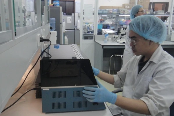 Hoạt động nghiên cứu khoa học tại Đại học Quốc gia Thành phố Hồ Chí Minh.