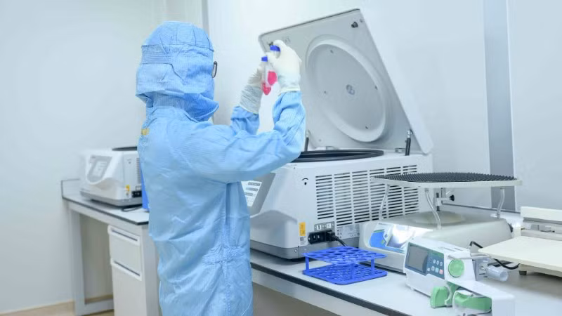 Phòng thí nghiệm tại Viện Nghiên cứu Tế bào gốc và Công nghệ Gene Vinmec, nơi triển khai nghiên cứu và phát triển các liệu pháp tế bào tiên tiến.