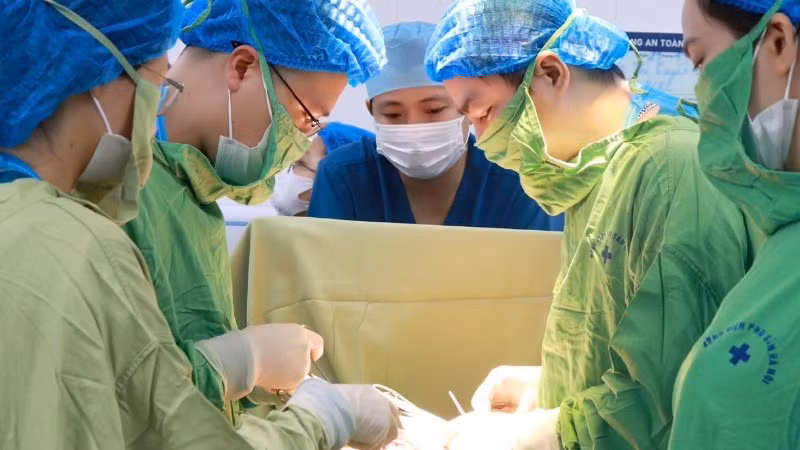 Sản phụ được phẫu thuật thành công, bảo toàn tính mạng cả mẹ và con. 