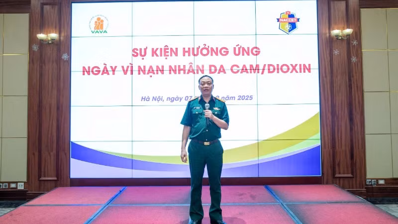Thượng tá Trần Đức Hùng, Phó Giám đốc Trung tâm hành động Quốc gia (Naccet) phát biểu tại sự kiện.