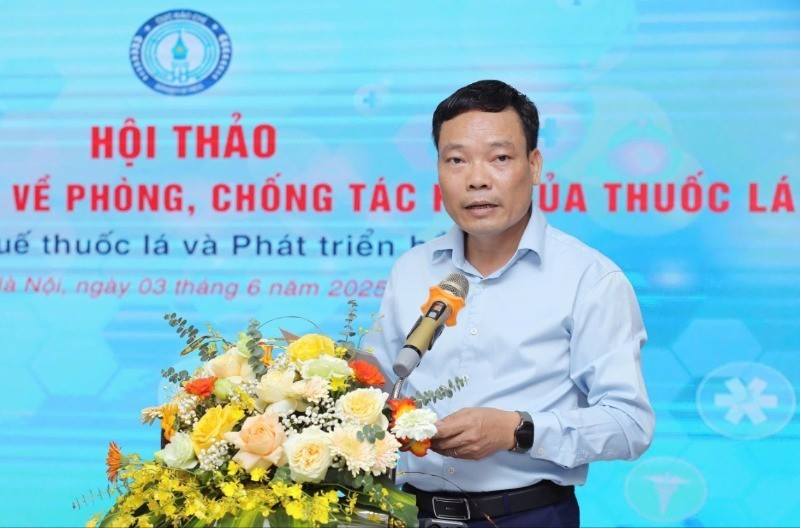 Ông Đặng Khắc Lợi, Phó Cục trưởng Cục Báo chí (Bộ Văn hóa, Thể thao và Du lịch), phát biểu tại hội thảo.