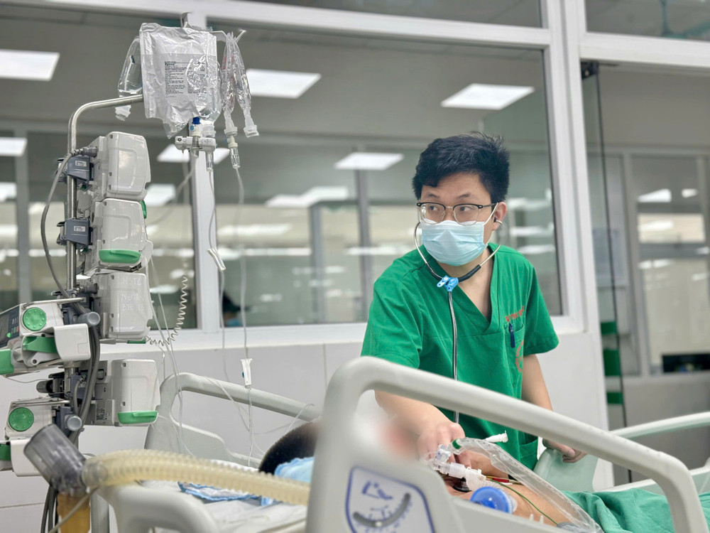 Từ chối điều trị xơ gan, tiếp tục uống rượu, người bệnh đối mặt với nhiều biến chứng sức khỏe. z6812777333549-927b07e61d36f6817000db11d21e4f58.jpg