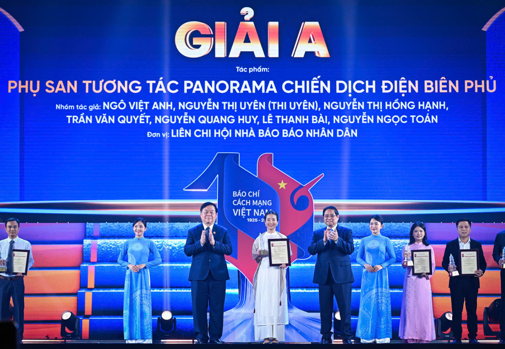 Tác phẩm "Phụ san tương tác Panorama chiến dịch Điện Biên Phủ" của Báo Nhân Dân đoạt giải A. z6729111148732-5a82960797e640f44ac3c063e068ecc2.jpg