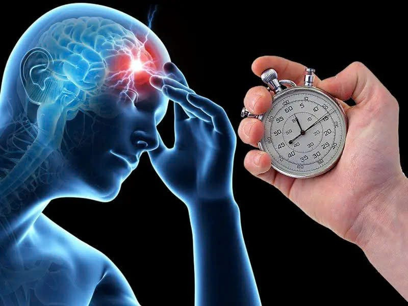 Đau đầu dài ngày, nguy cơ mắc huyết khối tĩnh mạch não