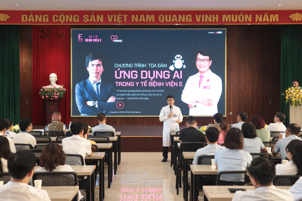 Tiến sĩ Hựu chia sẻ, tính tiện lợi của phần mềm này là rút ngắn thời gian khám, giảm thời gian chờ đợi của người bệnh… dcd1730b-a064-4014-8858-db5e726a9c01.jpg