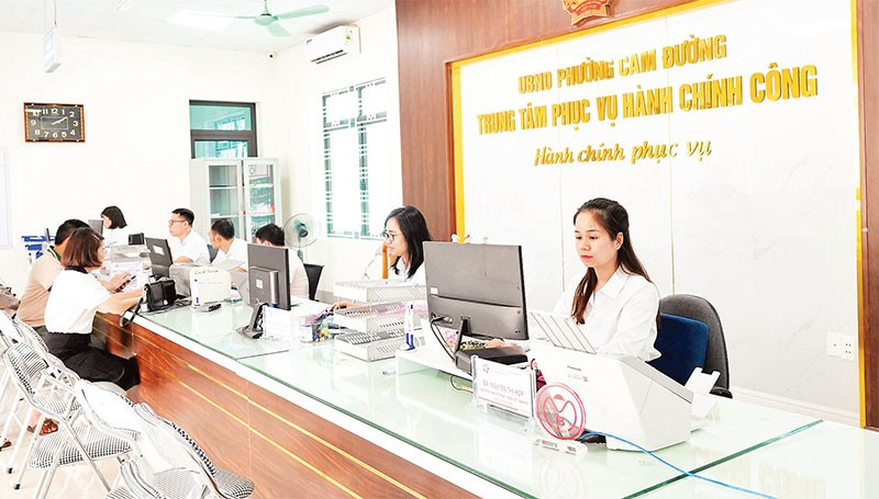 Trung tâm Phục vụ hành chính công phường Cam Đường được đặt tại nhiều địa điểm để phục vụ người dân.