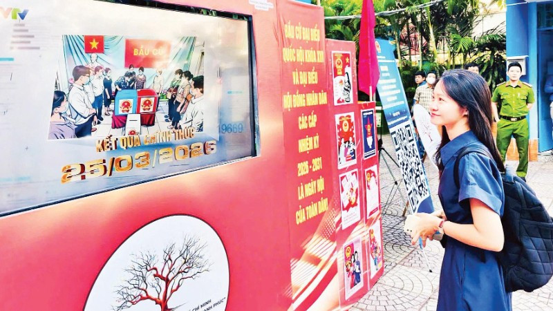 Phường Tân Sơn Hòa tuyên truyền về bầu cử thông qua các mã QR và ứng dụng trí tuệ nhân tạo để dựng các clip giúp người dân dễ dàng tiếp cận thông tin.