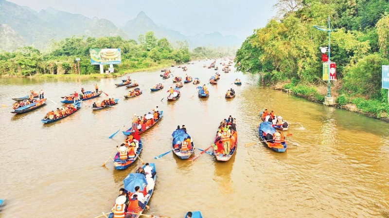 Lễ hội chùa Hương 2026 có nhiều bước đột phá, ngày càng văn minh hơn.