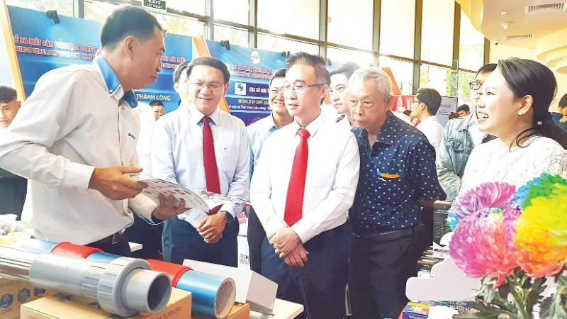 Phiên trưng bày công nghệ tại Trung tâm Khởi nghiệp sáng tạo Thành phố Hồ Chí Minh.