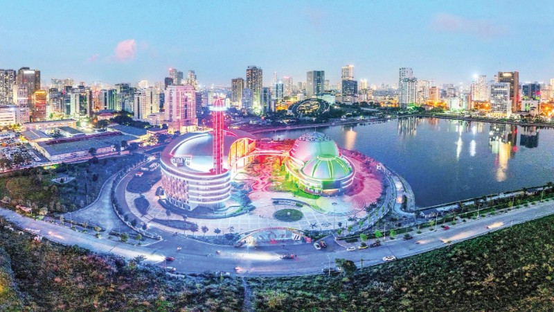 Hạ tầng đô thị tại Thủ đô Hà Nội ngày càng được đầu tư khang trang, hiện đại. (Ảnh TRẦN THU HÀ)