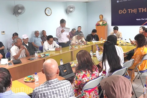 Quang cảnh buổi tọa đàm. (Ảnh: LINH BẢO)