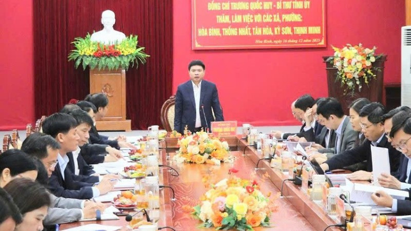 Bí thư Tỉnh ủy Phú Thọ Trương Quốc Huy phát biểu tại buổi làm việc.