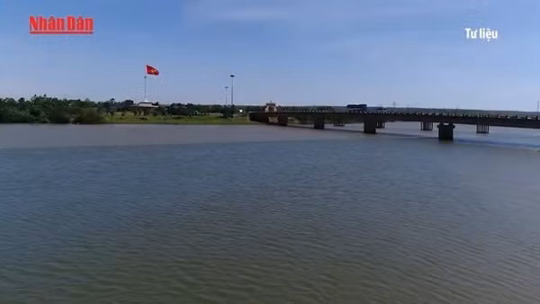 [Video] Tạm dừng đón khách tại di tích Đôi bờ Hiền Lương - Bến Hải để nâng cấp