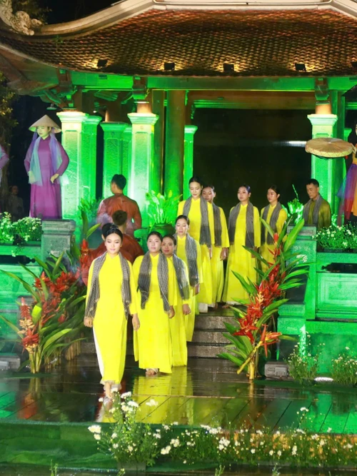 Bài 3: Tỏa sáng bản sắc văn hóa Thủ đô