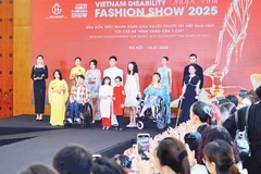 Một show diễn thời trang ấn tượng của người khuyết tật.