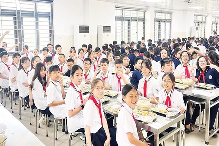 Từ năm học 2024-2025, học sinh Trường THCS Giảng Võ được ăn trưa tại trường và học hai buổi/ngày.