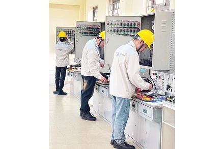 Đào tạo sinh viên ngành điện tử tại Trường cao đẳng Công nghiệp Bắc Ninh.