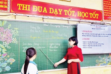 Một tiết học tiếng Việt luyện phát âm L-N tại Trường tiểu học Vũ Thư (xã Vũ Thư, tỉnh Hưng Yên).