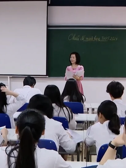 [Video] Dự kiến sẽ siết chặt quản lý, ngăn chặn trục lợi trong dạy thêm, học thêm