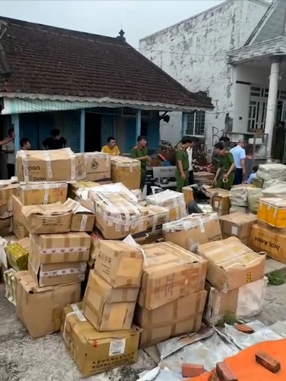 [Video] Triệt phá đường dây sản xuất nước hoa Coco Chanel, Dior giả