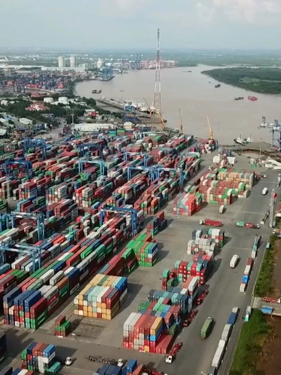 [Video] Thủ tướng chỉ đạo giữ vững ổn định kinh tế vĩ mô, thúc đẩy mạnh xuất khẩu