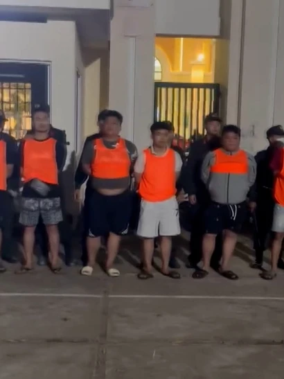 [Video] Triệt phá đường dây lừa đảo gần 3.000 người qua mạng