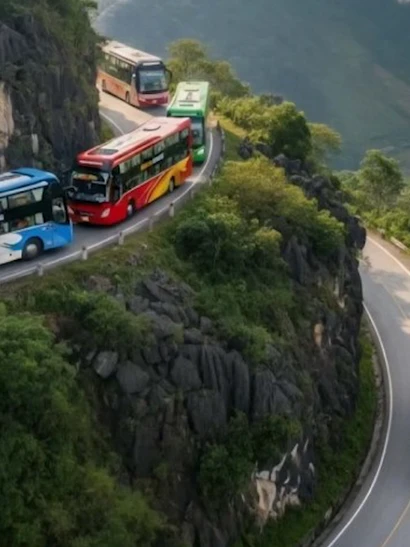 [Video] CSGT khảo sát an toàn đối với xe khách giường nằm 2 tầng trên các quốc lộ miền núi