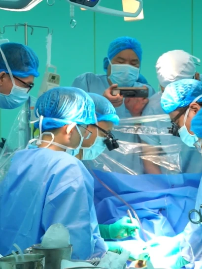 [Video] Trái tim xuyên Việt, mang lại sự sống cho bệnh nhi 11 tuổi