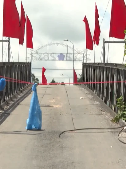 [Video] Cần Thơ cấm tàu thuyền qua kênh Thốt Nốt sau sự cố sập cầu 30/4