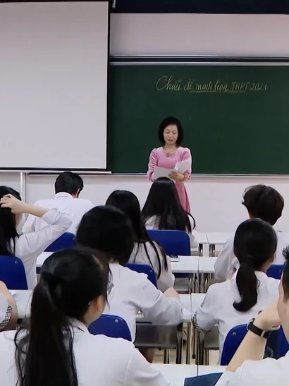 [Video] Hà Nội yêu cầu địa phương, trường học lập đường dây nóng ứng phó bạo lực học đường