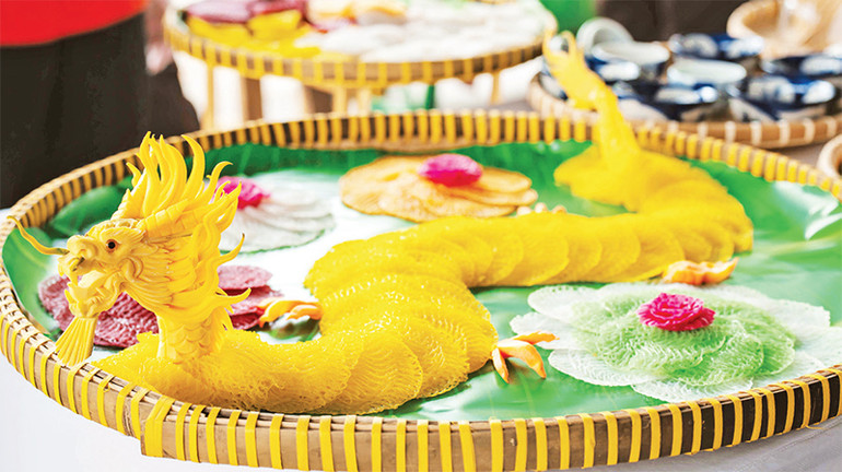 Hàng trăm loại bánh dân gian được giới thiệu tại lễ hội.