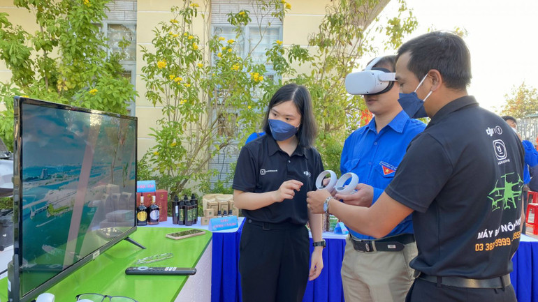 Sàn nông sản vũ trụ ảo AgriVerse tổ chức tại Sơn La.