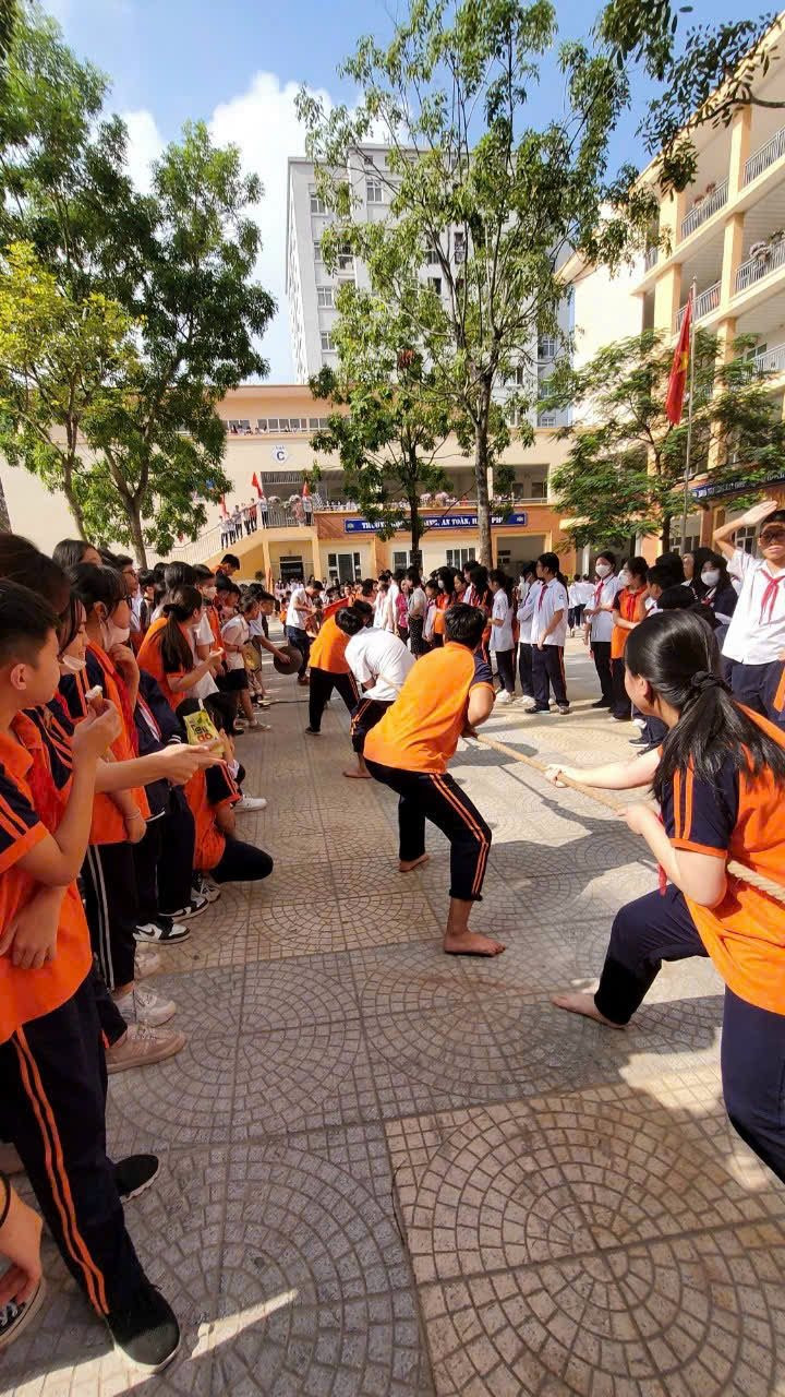 Một tiết sinh hoạt ngoại khóa của học sinh Trường THCS Ngọc Lâm (Long Biên, Hà Nội).