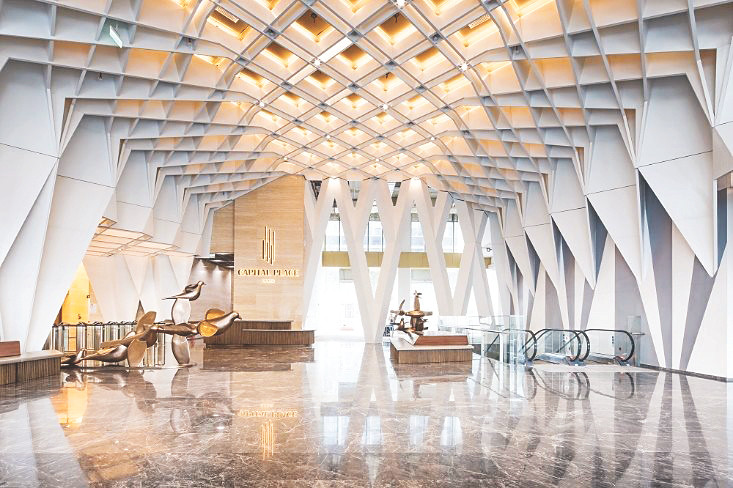 Chi phí năng lượng của Tòa nhà Capital Place thấp hơn 20%-30% so với các công trình thông thường, cùng quy mô. Chi phí năng lượng của Tòa nhà Capital Place thấp hơn 20%-30% so với các công trình thông thường, cùng quy mô.