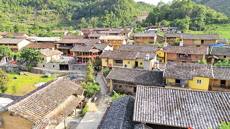 Làng Lô Lô Chải là nơi sinh sống của người H’Mông và người Lô Lô.