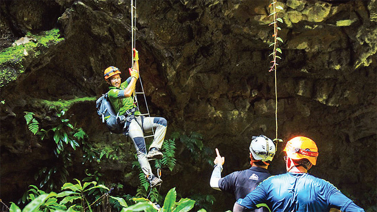 Hang C7 Chư Bluk là một hang động nổi tiếng trong quần thể các hang động núi lửa của Công viên địa chất toàn cầu UNESCO Ðắk Nông.
