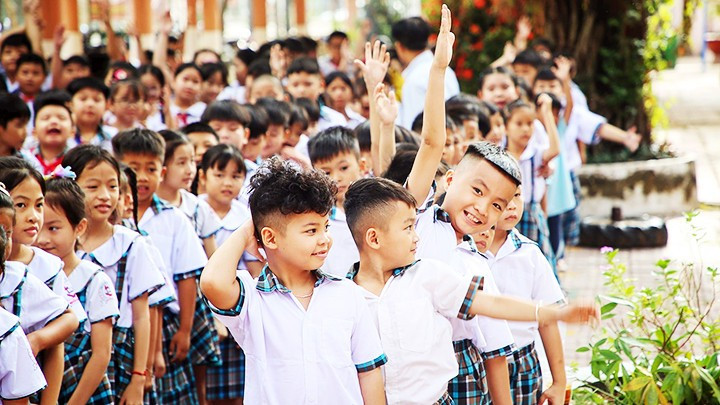 Nhiều chính sách dân số mới nhằm khuyến khích sinh con đã được ban hành. (Ảnh: TTXVN)