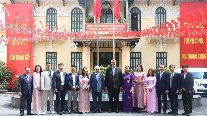 Đoàn đại biểu Hiệp hội Doanh nhân Đầu tư Việt Nam – Hàn Quốc đến thăm và làm việc với Ủy ban Trung ương MTTQ Việt Nam. (Ảnh: TTXVN)