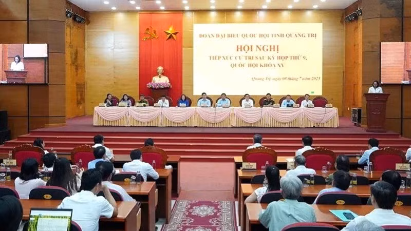 Hội nghị tiếp xúc cử tri tại phường Đồng Hới, tỉnh Quảng Trị.