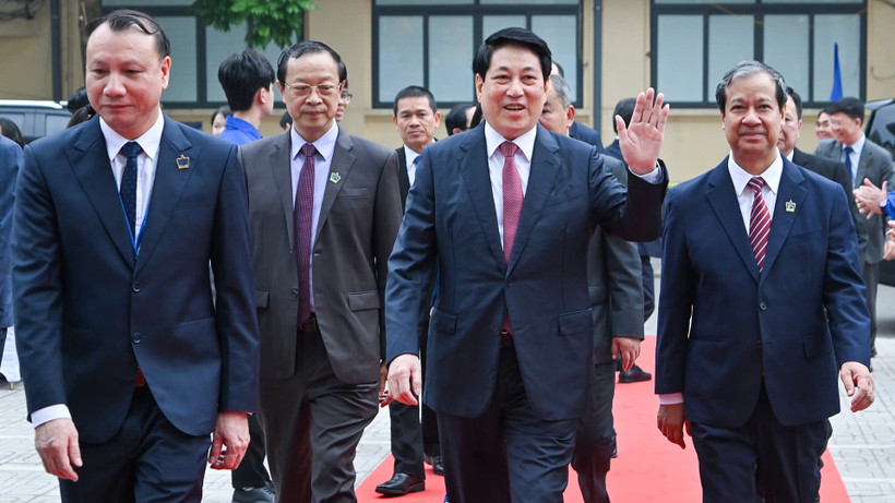 Báo Dân Xã Chủ tịch nước Lương Cường dự Lễ kỷ niệm Ngày Nhà giáo Việt Nam và Đại hội Thi đua yêu nước ngành giáo dục. (Ảnh: Thủy Nguyên)