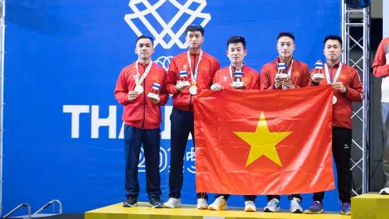 Đội tuyển bóng bàn nam Việt Nam giành Huy chương Bạc SEA Games 33.