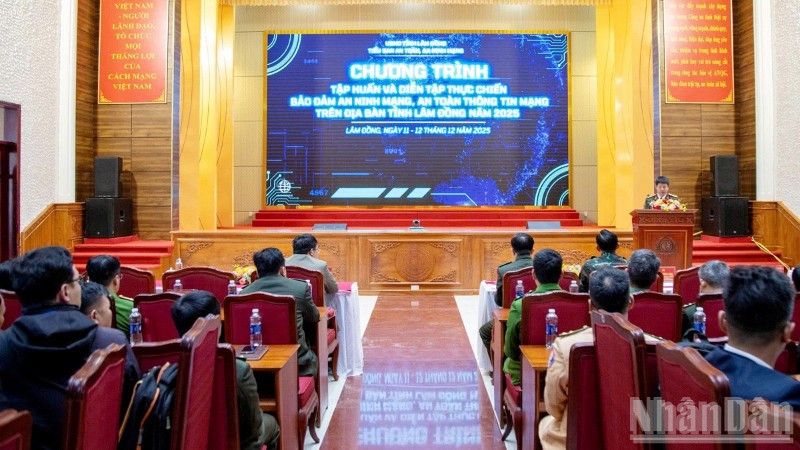 Quang cảnh khai mạc tập huấn và diễn tập thực chiến bảo đảm an ninh mạng, an toàn thông tin mạng trên địa bàn tỉnh Lâm Đồng năm 2025.