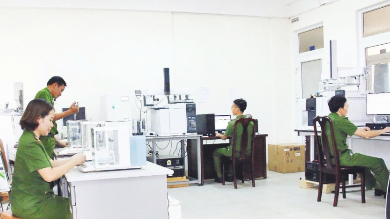 Giám định tư pháp trên nhiều lĩnh vực, góp phần hiệu quả vào hoạt động tố tụng. (Ảnh LÊ SƠN)