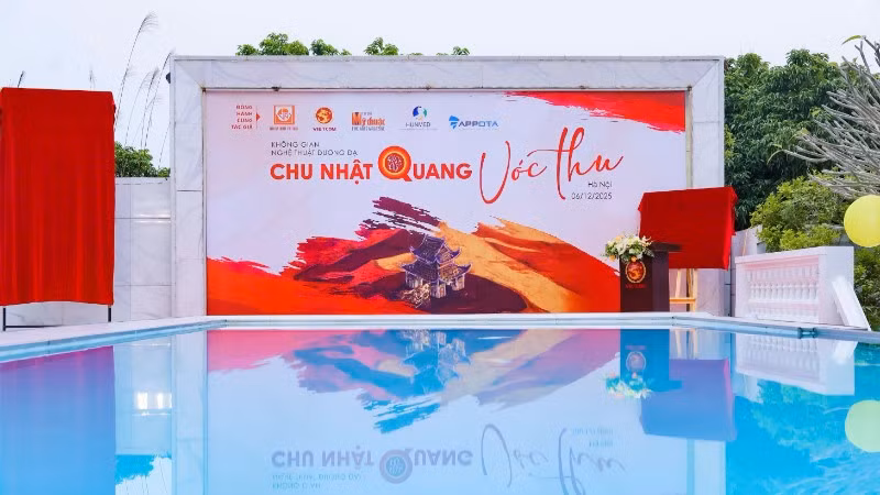 Không gian nghệ thuật đương đại mang tên “Vóc Thu” của họa sĩ Chu Nhật Quang vừa được ra mắt tại xã Kim Anh, thành phố Hà Nội.